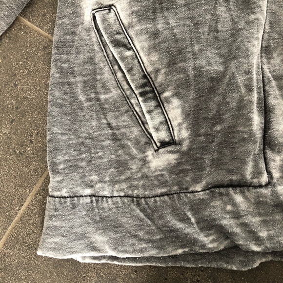 Grey Zipper-less Cardigan - Picture 4 of 7